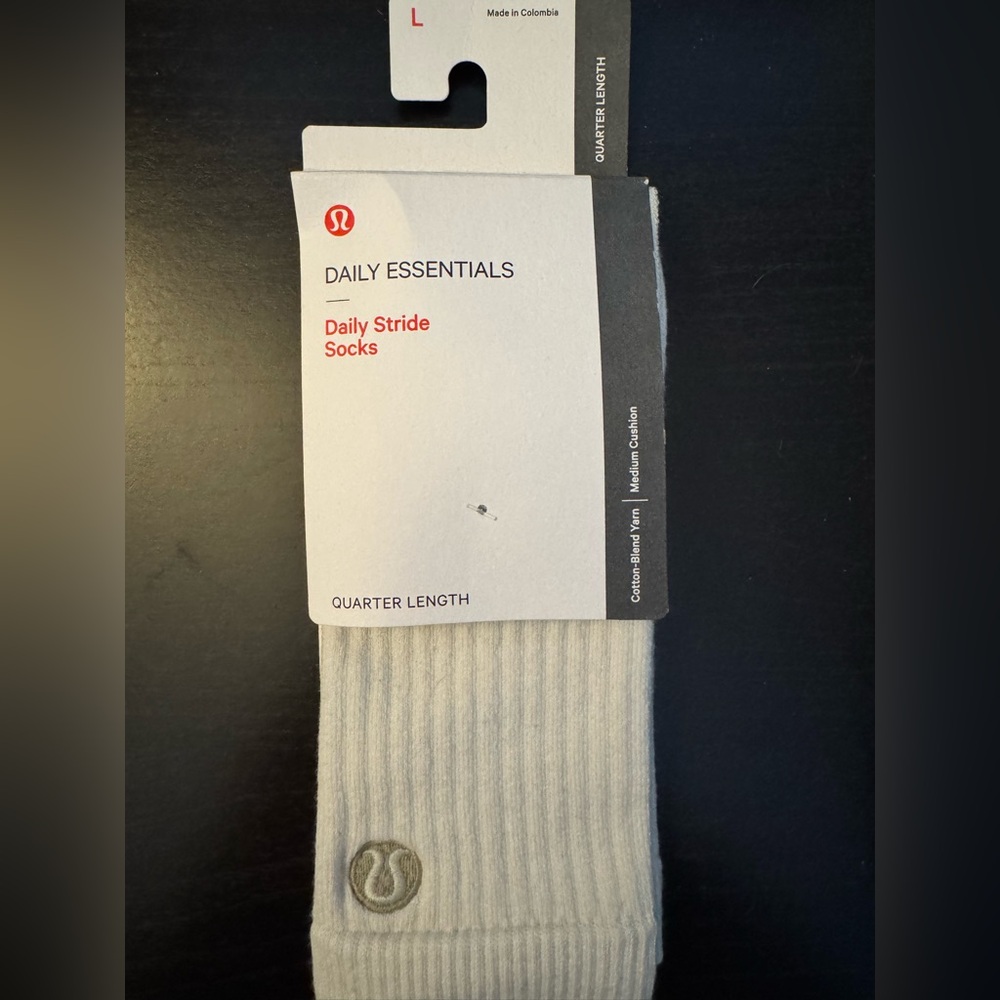 New Lululemon Daily Essentials Daily Stride Socks Quarter Length Size L (9-11)